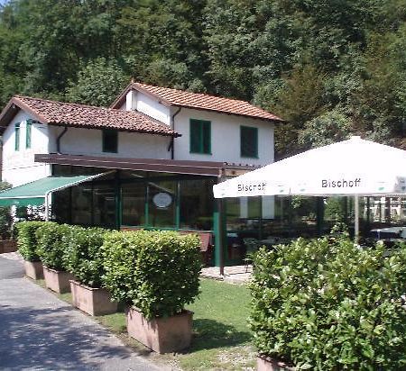 Отель Trattoria I Bodega Аббадия Лариана Экстерьер фото
