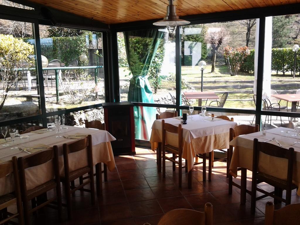 Отель Trattoria I Bodega Аббадия Лариана Экстерьер фото