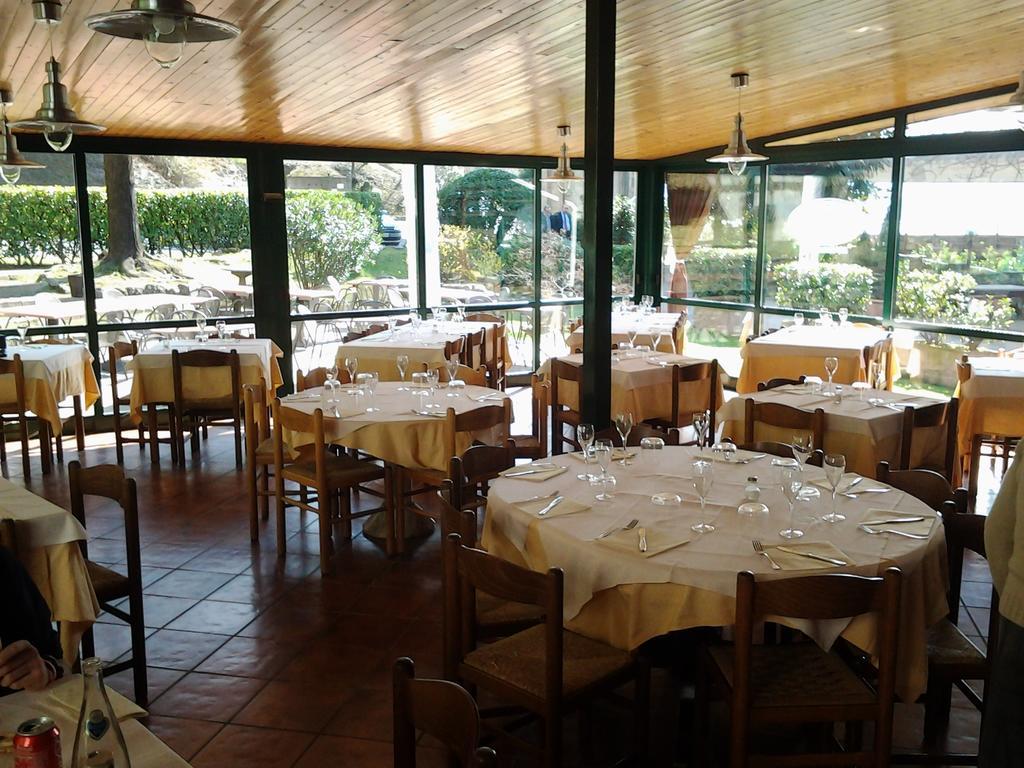 Отель Trattoria I Bodega Аббадия Лариана Экстерьер фото